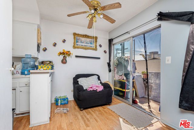 13631 Vanowen Street, Van Nuys (los Angeles), CA 91405