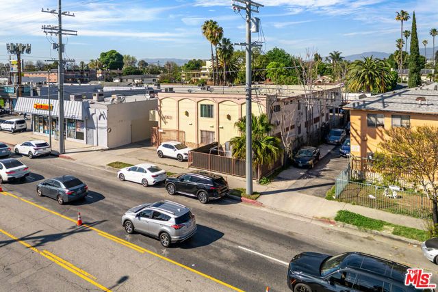 13631 Vanowen Street, Van Nuys (los Angeles), CA 91405