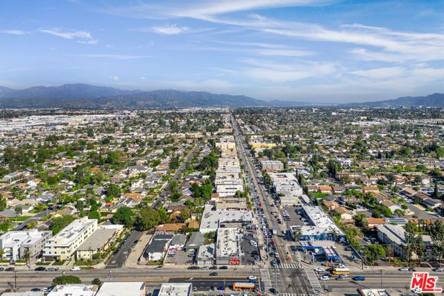 13631 Vanowen Street, Van Nuys (los Angeles), CA 91405