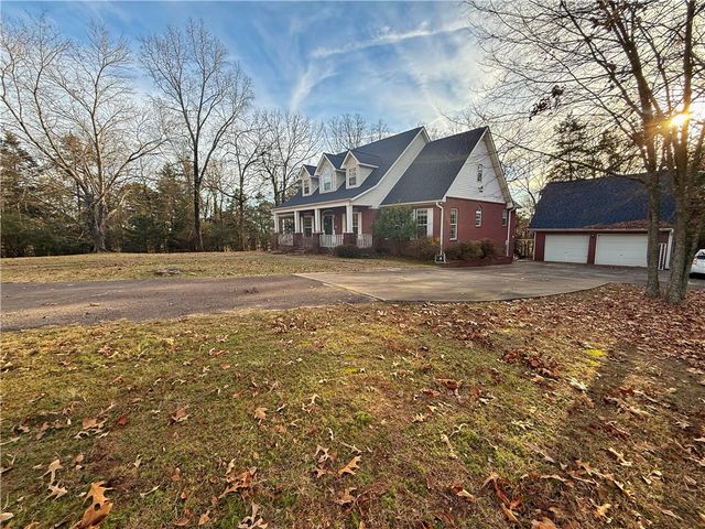 167 Gendreau Lane, Russellville, AR 72802