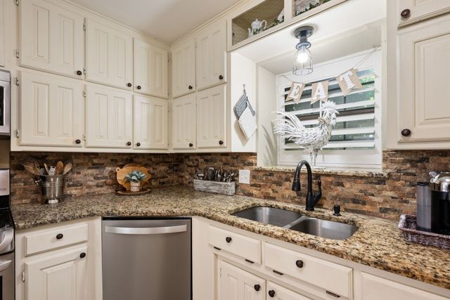 3229 David Drive, Hurst, TX 76054