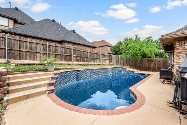 3229 David Drive, Hurst, TX 76054