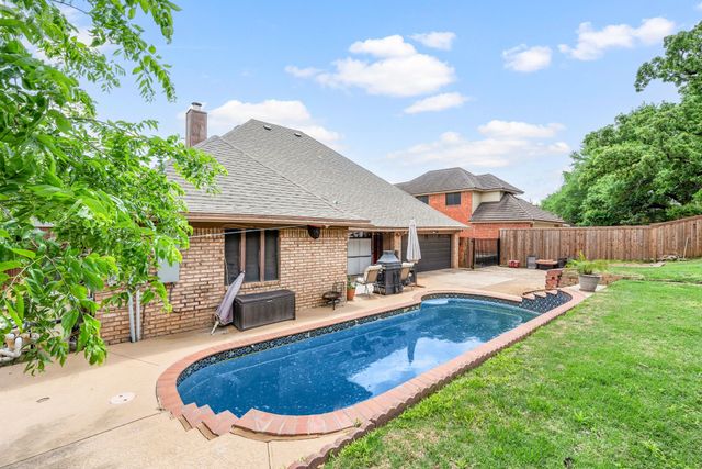 3229 David Drive, Hurst, TX 76054