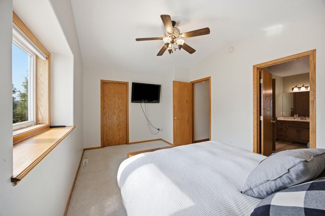 3526 46th Avenue S, Fargo, ND 58104