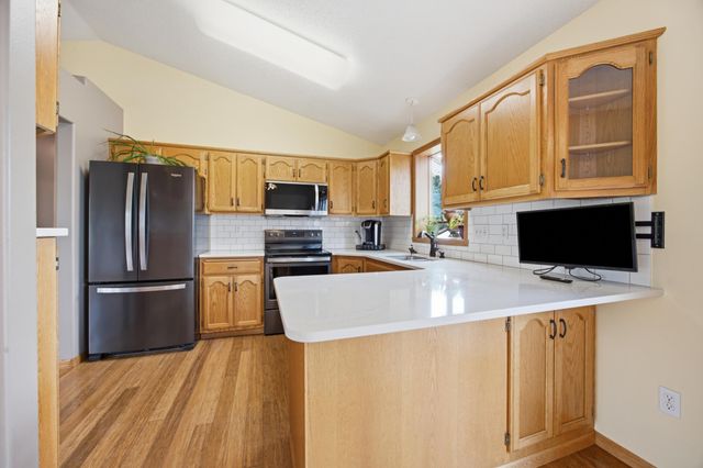 3526 46th Avenue S, Fargo, ND 58104