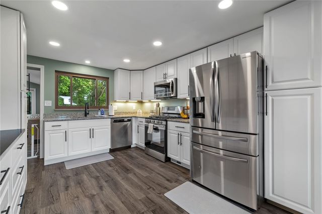 3643 Longview Dr, West Homestead, PA 15120
