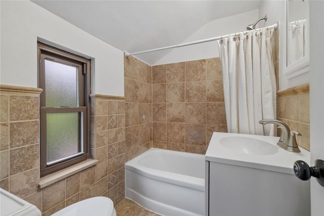 3643 Longview Dr, West Homestead, PA 15120