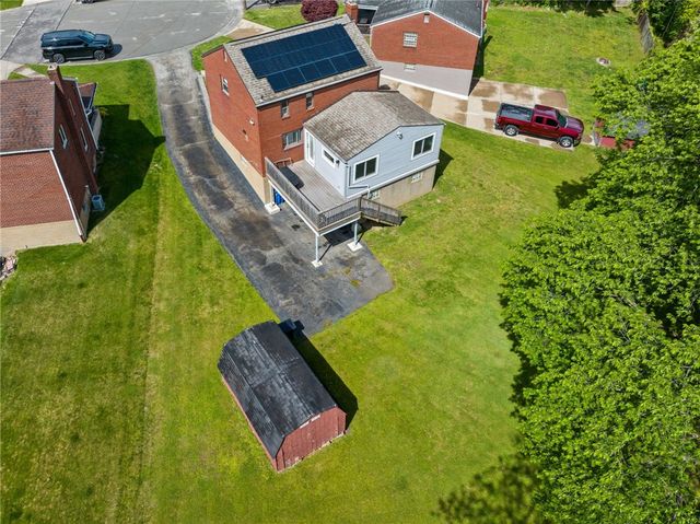 3643 Longview Dr, West Homestead, PA 15120