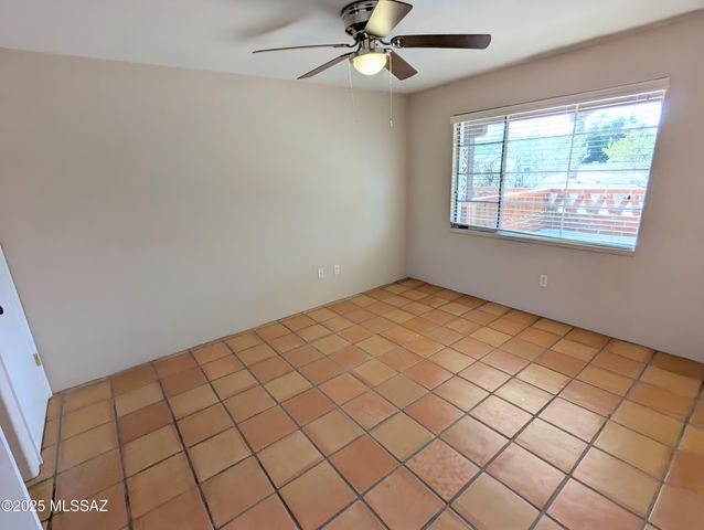 515 S La Canada Dr Unit C, Green Valley, AZ 85614