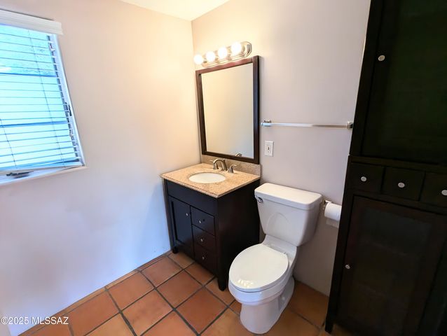 515 S La Canada Dr Unit C, Green Valley, AZ 85614