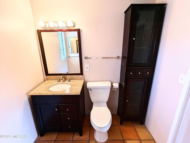 515 S La Canada Dr Unit C, Green Valley, AZ 85614