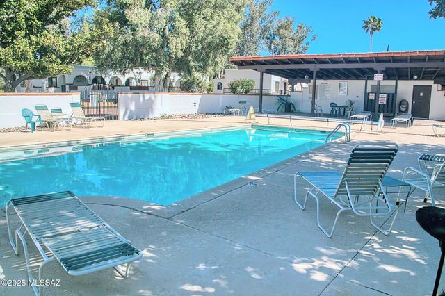 515 S La Canada Dr Unit C, Green Valley, AZ 85614