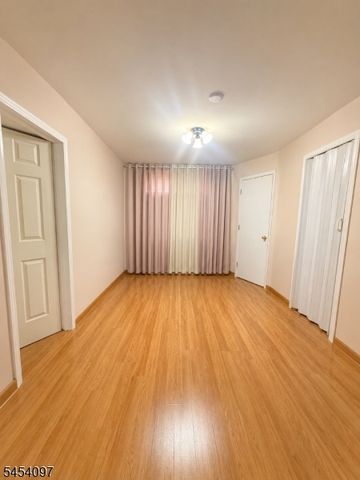 22 Quinn St, Paterson City, NJ 07501