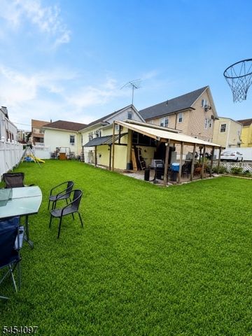 22 Quinn St, Paterson City, NJ 07501
