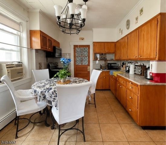 22 Quinn St, Paterson City, NJ 07501