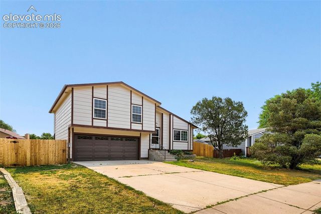 534 Blossom Field Road, Fountain, CO 80817