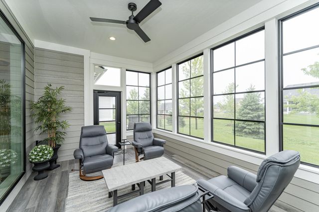 2720 Bentley Drive SW, Rochester, MN 55902