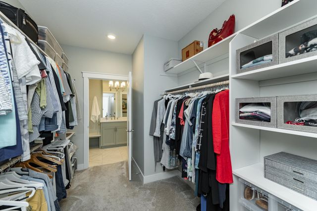 2720 Bentley Drive SW, Rochester, MN 55902