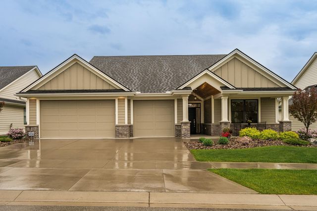 2720 Bentley Drive SW, Rochester, MN 55902