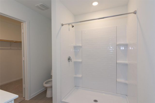 149 Starpacker LN, Jarrell, TX 76537