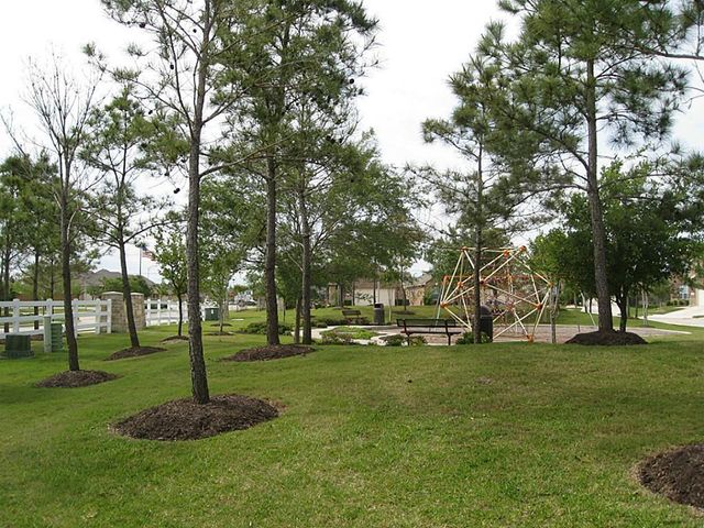 8810 Alicia Drive, Tomball, TX 77375