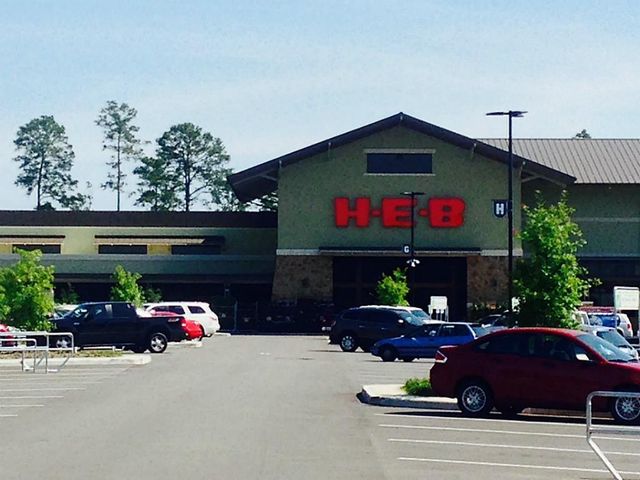 8810 Alicia Drive, Tomball, TX 77375