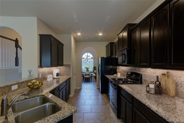 8810 Alicia Drive, Tomball, TX 77375