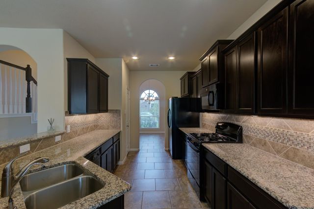 8810 Alicia Drive, Tomball, TX 77375