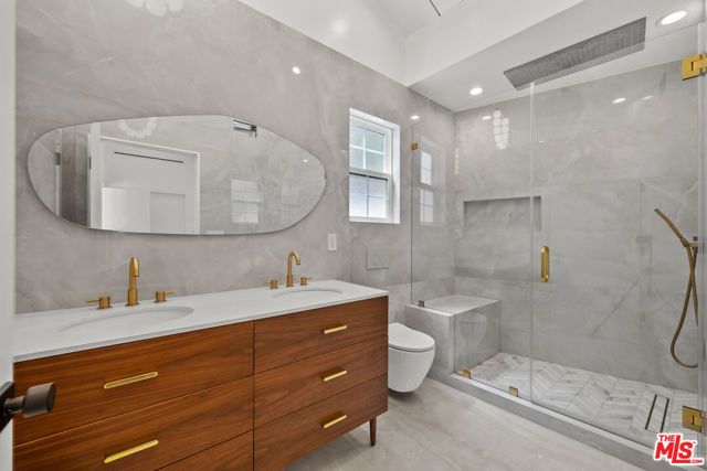 847 Huntley Drive, West Hollywood, CA 90069