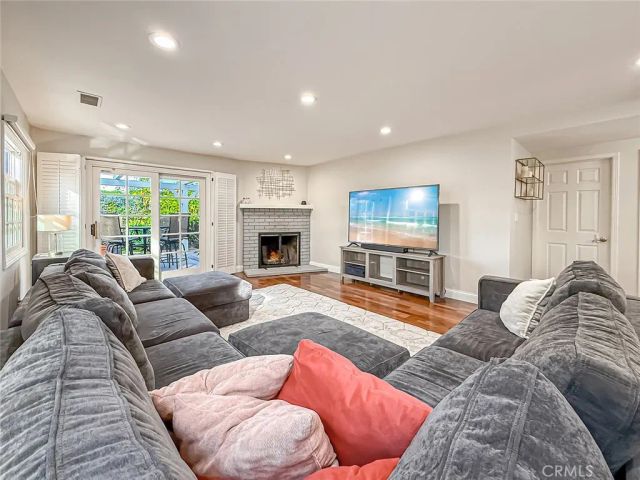 187 Tennyson, Thousand Oaks, CA 91360