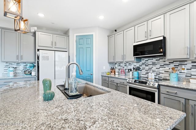 10709 W Whitehall Drive, Marana, AZ 85653