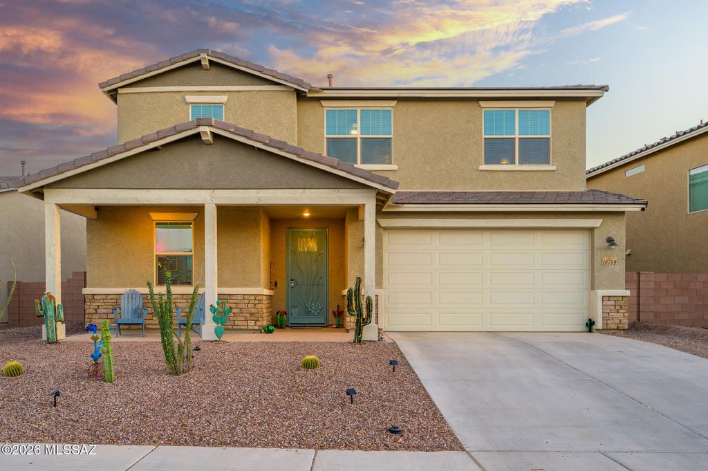 10709 W Whitehall Drive, Marana, AZ 85653