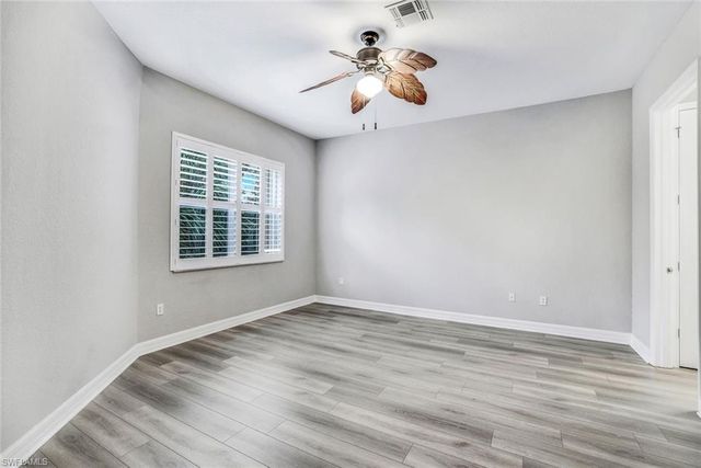 6031 Jonathans Bay CIR # 302, Fort Myers, FL 33908