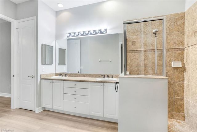 6031 Jonathans Bay CIR # 302, Fort Myers, FL 33908