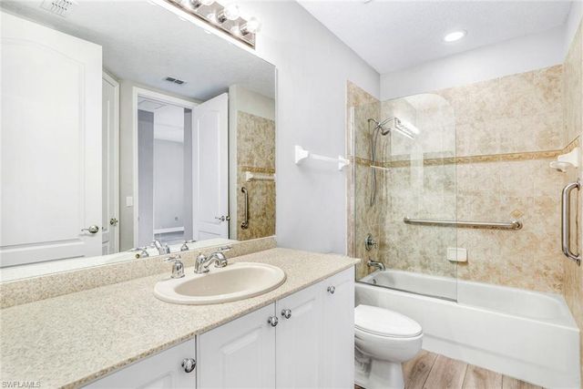 6031 Jonathans Bay CIR # 302, Fort Myers, FL 33908