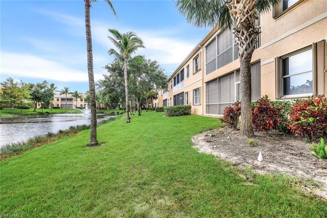 6031 Jonathans Bay CIR # 302, Fort Myers, FL 33908