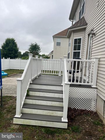 214 E KENNEDY DR, Egg Harbor Township, NJ 08234