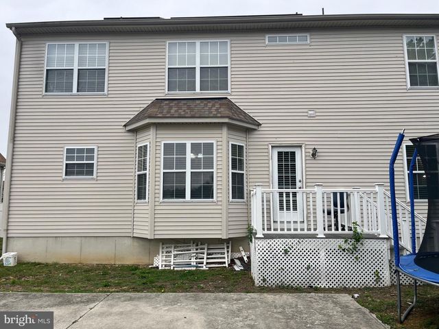 214 E KENNEDY DR, Egg Harbor Township, NJ 08234