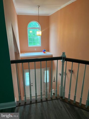 214 E KENNEDY DR, Egg Harbor Township, NJ 08234