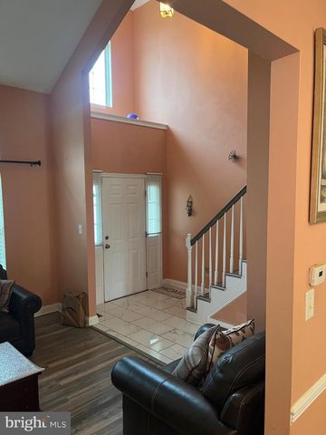 214 E KENNEDY DR, Egg Harbor Township, NJ 08234