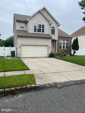 214 E KENNEDY DR, Egg Harbor Township, NJ 08234