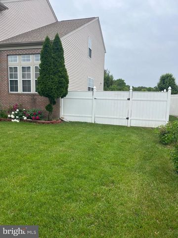 214 E KENNEDY DR, Egg Harbor Township, NJ 08234