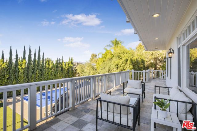 14619 Valley Vista Boulevard, Sherman Oaks, CA 91403