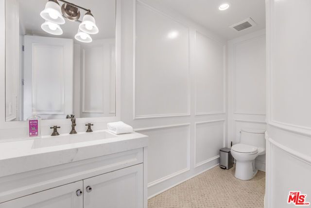 14619 Valley Vista Boulevard, Sherman Oaks, CA 91403