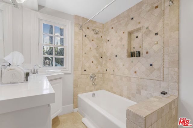 14619 Valley Vista Boulevard, Sherman Oaks, CA 91403