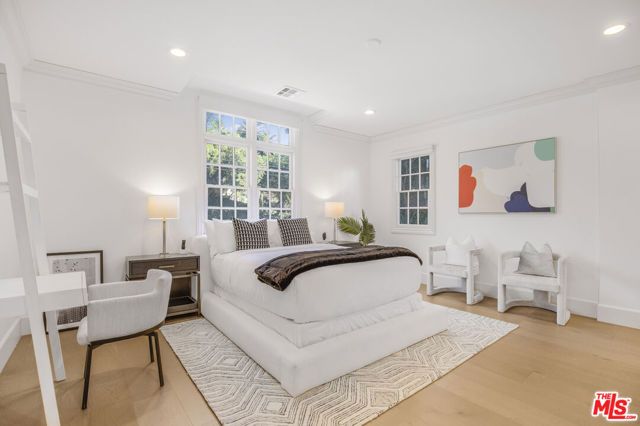 14619 Valley Vista Boulevard, Sherman Oaks, CA 91403