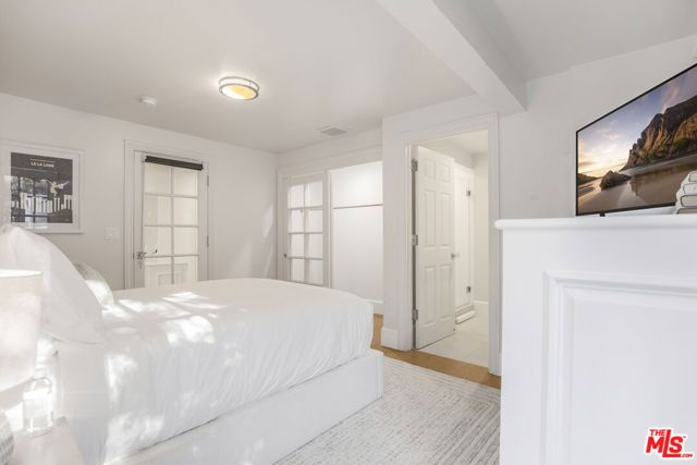 14619 Valley Vista Boulevard, Sherman Oaks, CA 91403