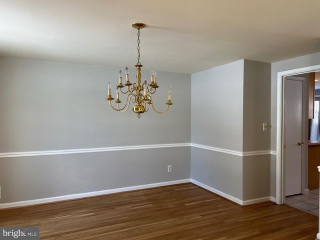 9841 CANAL RD, Montgomery Village, MD 20886