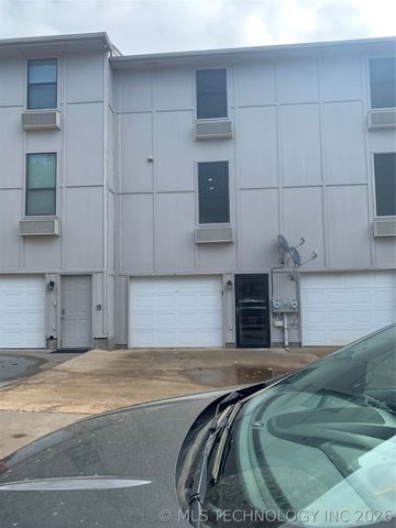 330 N Lakeshore Drive 330, Eufaula, OK 74432
