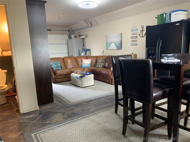 330 N Lakeshore Drive 330, Eufaula, OK 74432